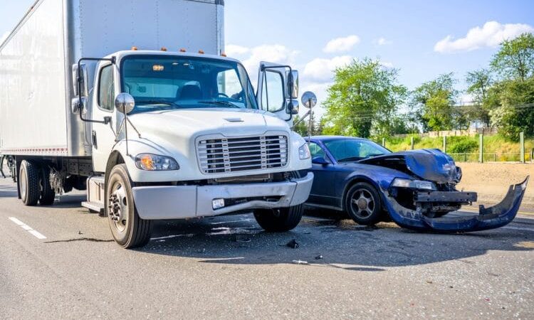 Injured in a Truck Crash? Here is What a Houston Trucking Accident Attorney Wants You to Know 